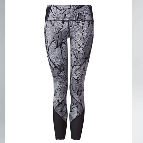 Lululemon Goal Crusher Legging Pant Mesh Floral black white - Picture 1 of 5